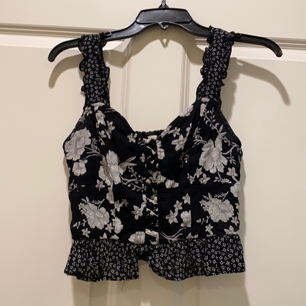 American Rag Black and White cropped tank